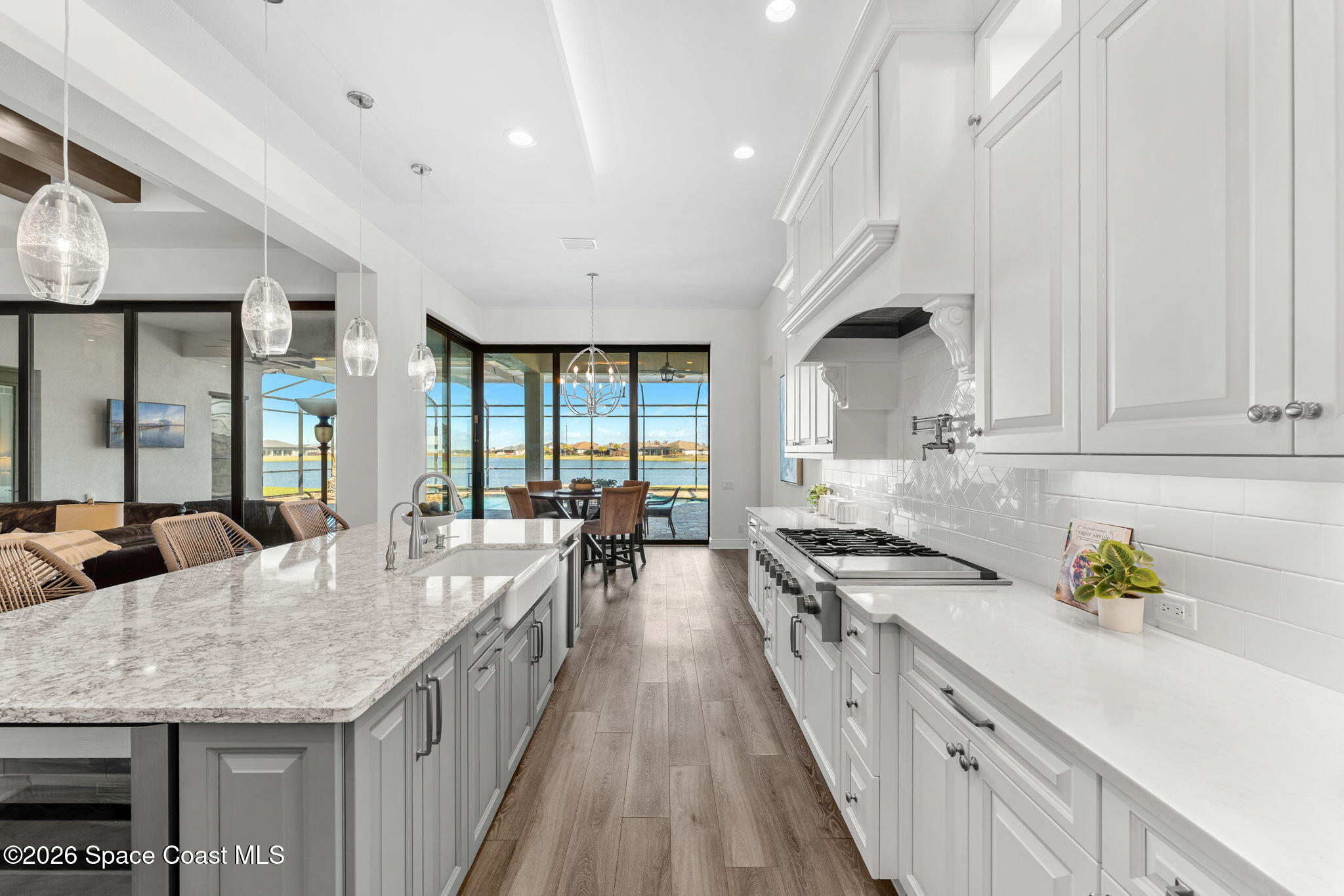 3638 Lake Adelaide Place