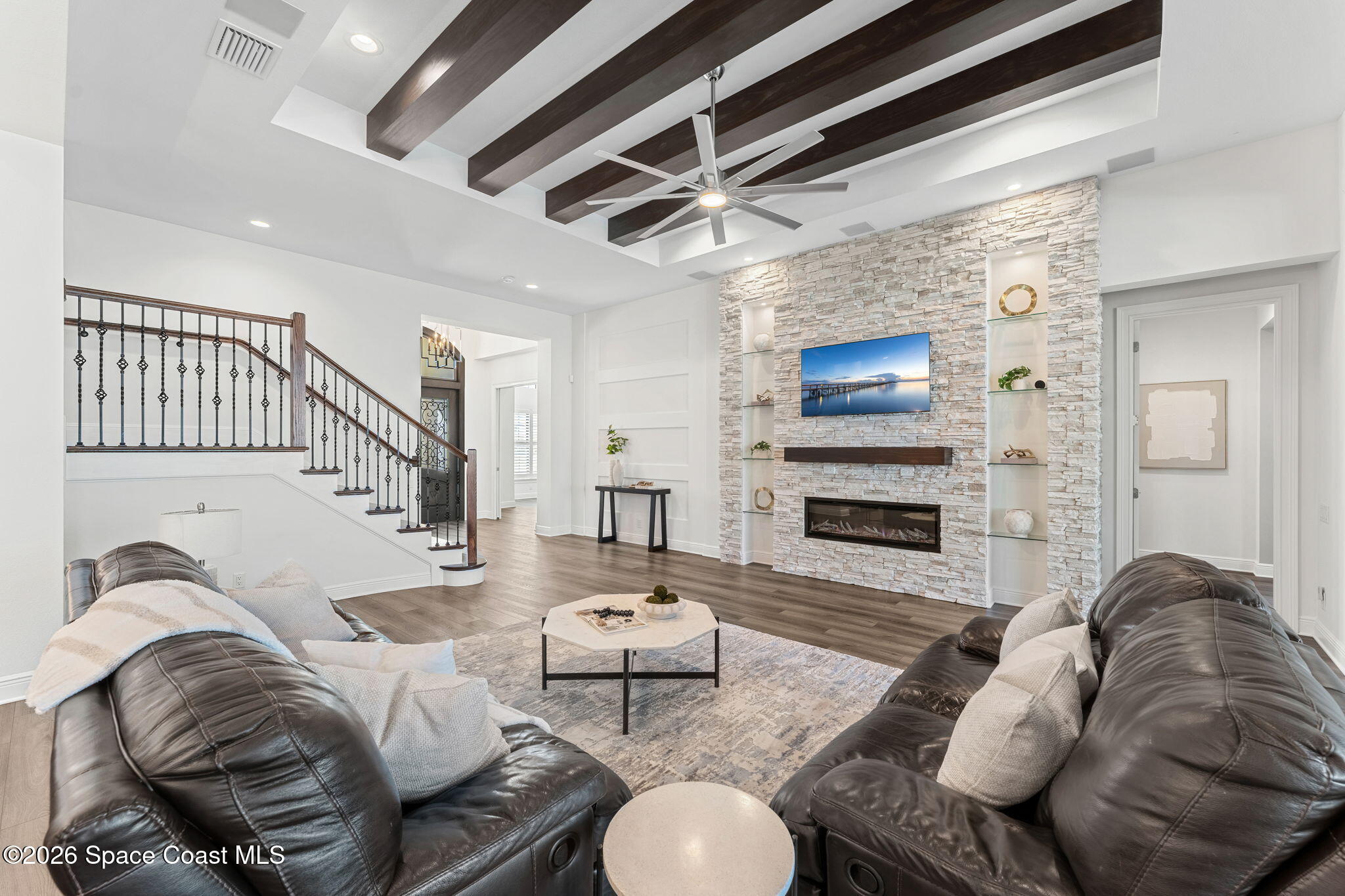 3638 Lake Adelaide Place