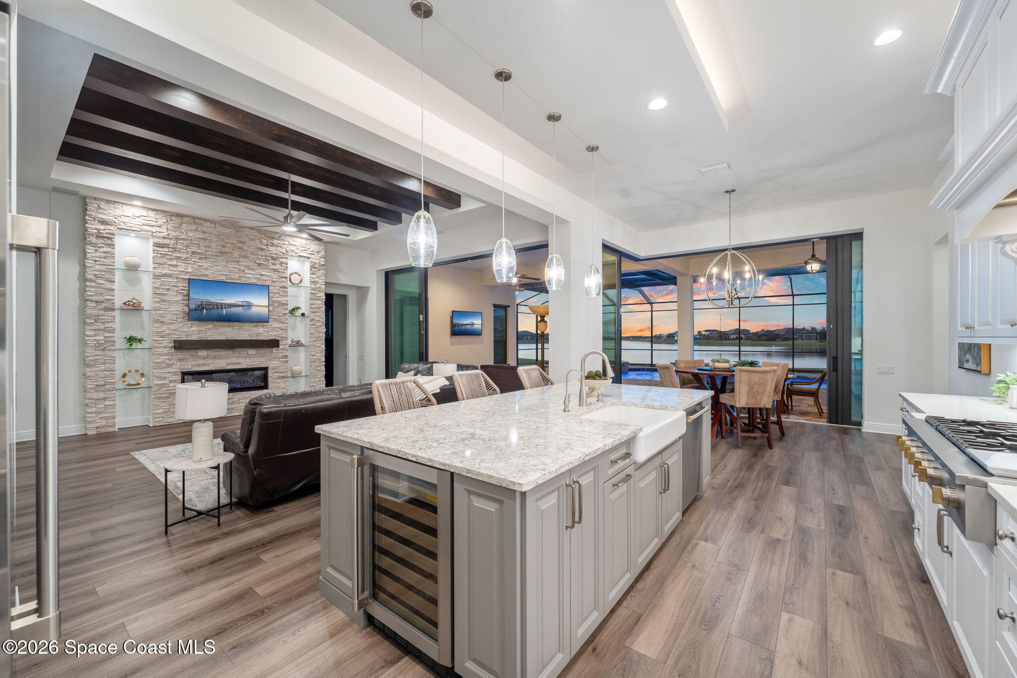 3638 Lake Adelaide Place