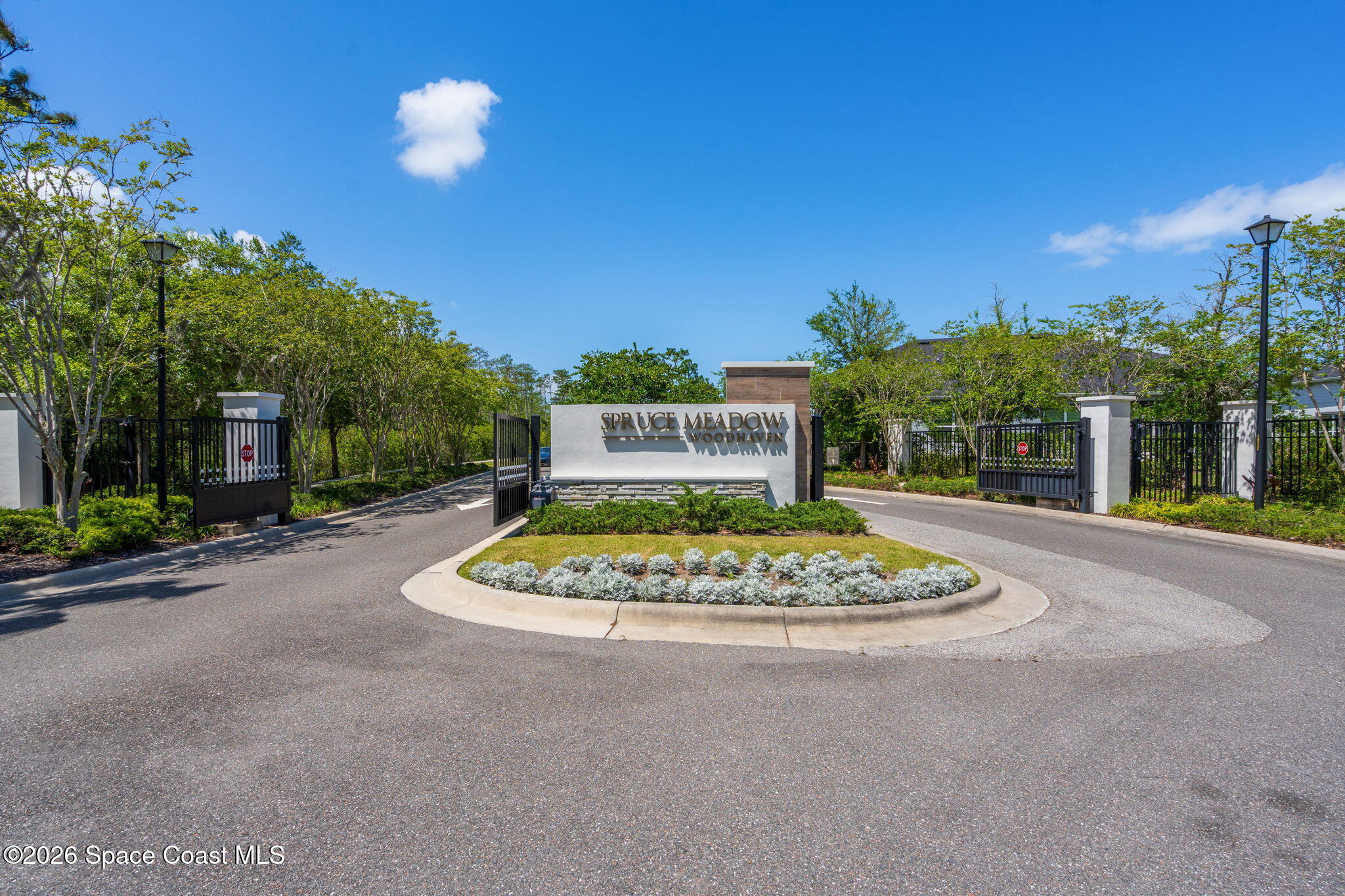 6234 W Fallsgrove Lane