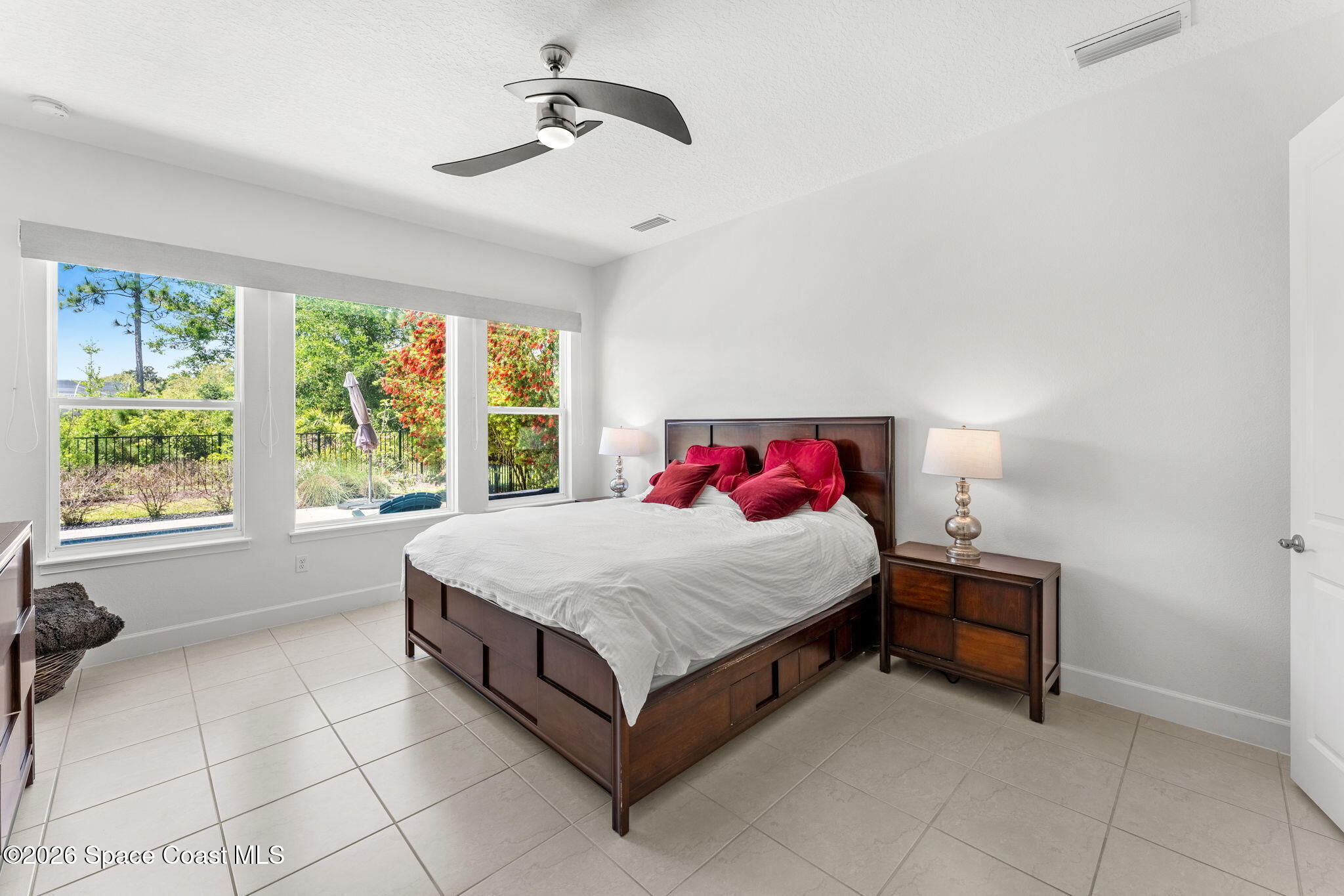 6234 W Fallsgrove Lane