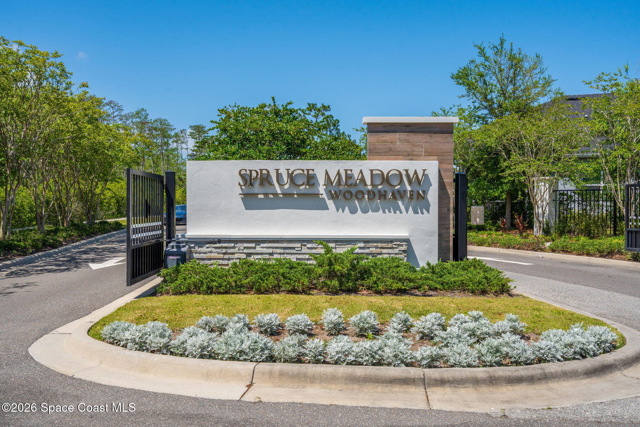 6234 W Fallsgrove Lane