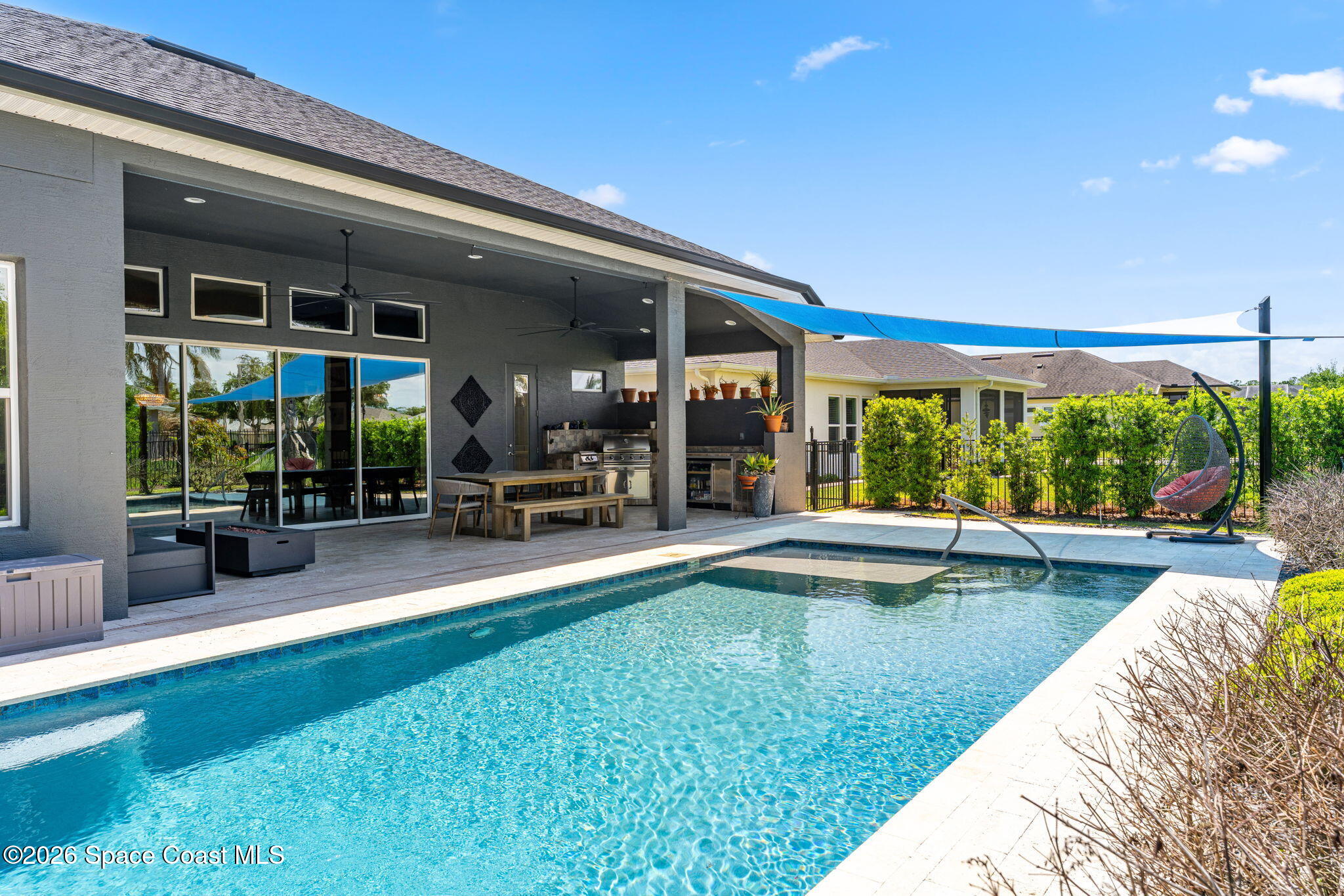 6234 W Fallsgrove Lane