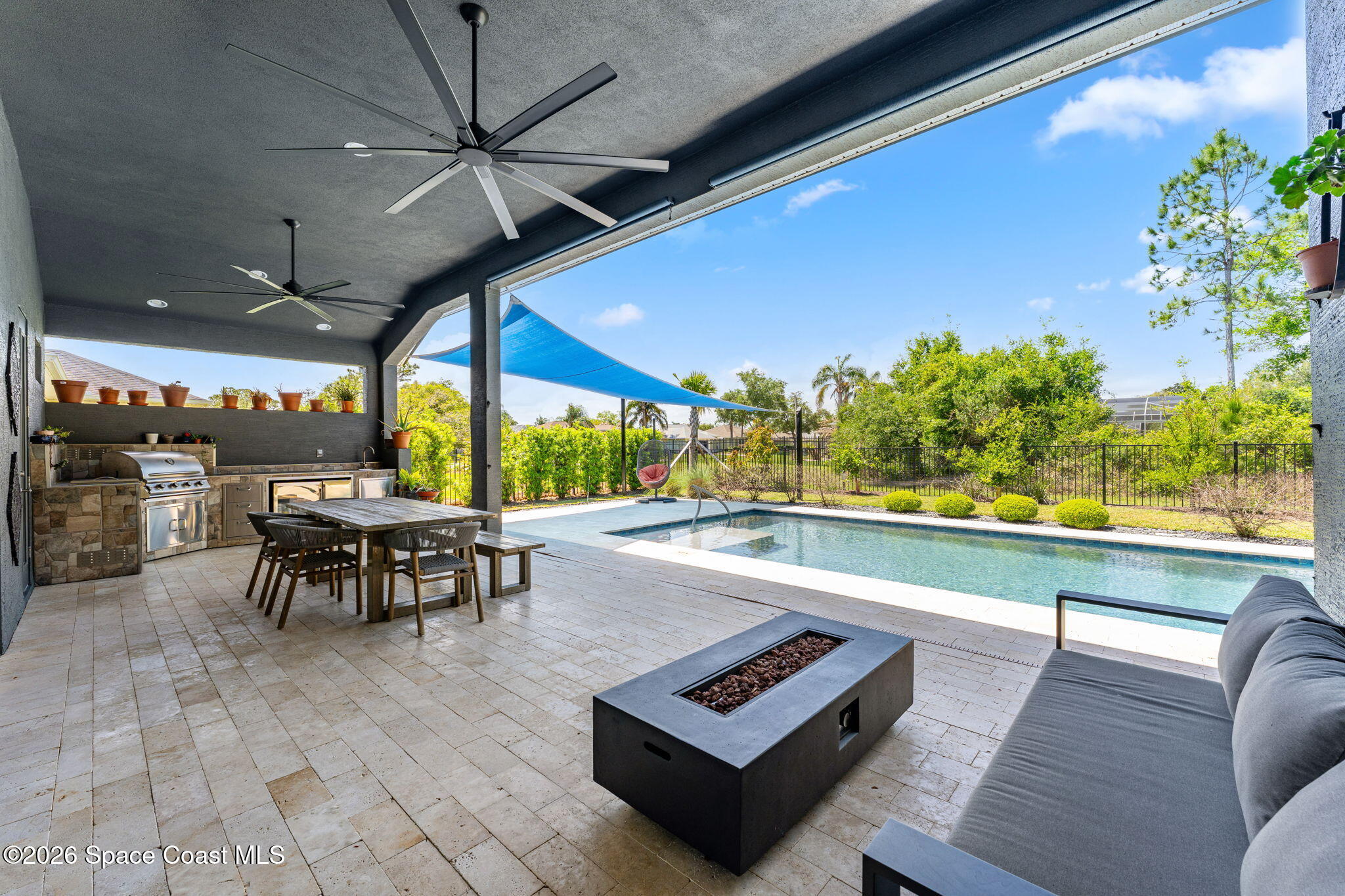 6234 W Fallsgrove Lane