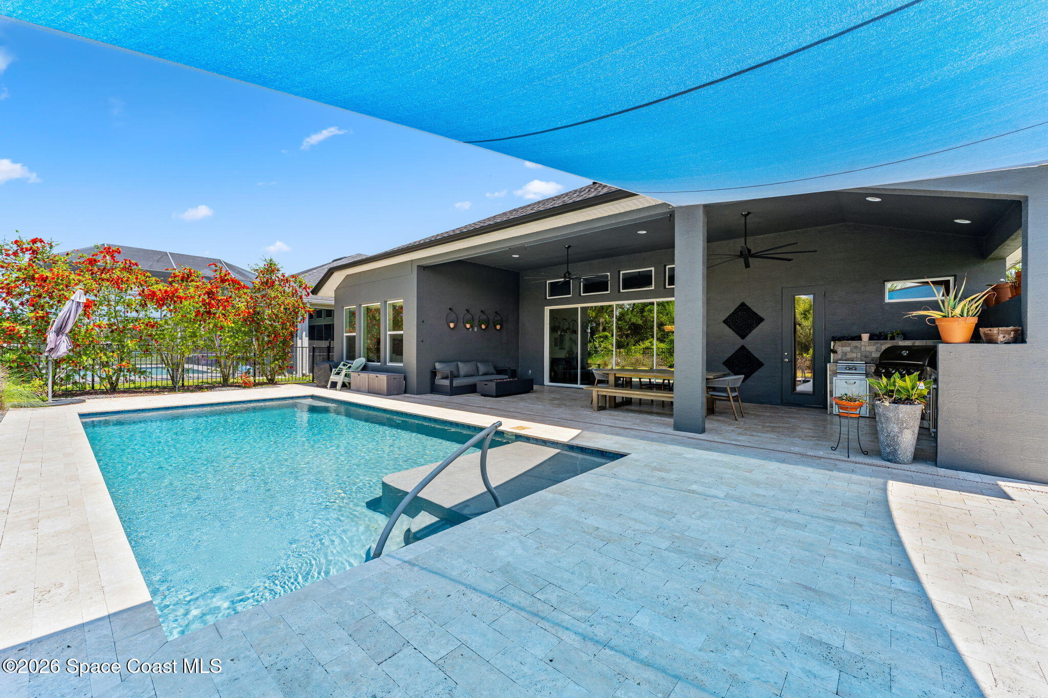 6234 W Fallsgrove Lane