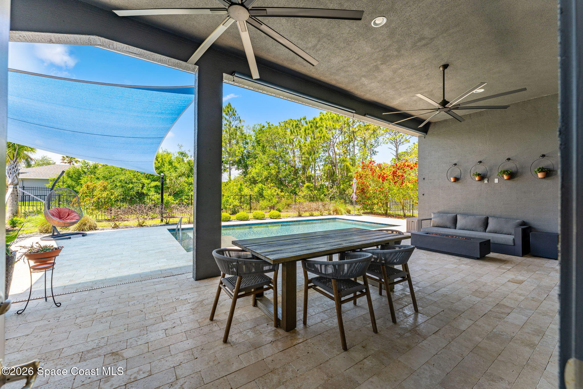 6234 W Fallsgrove Lane