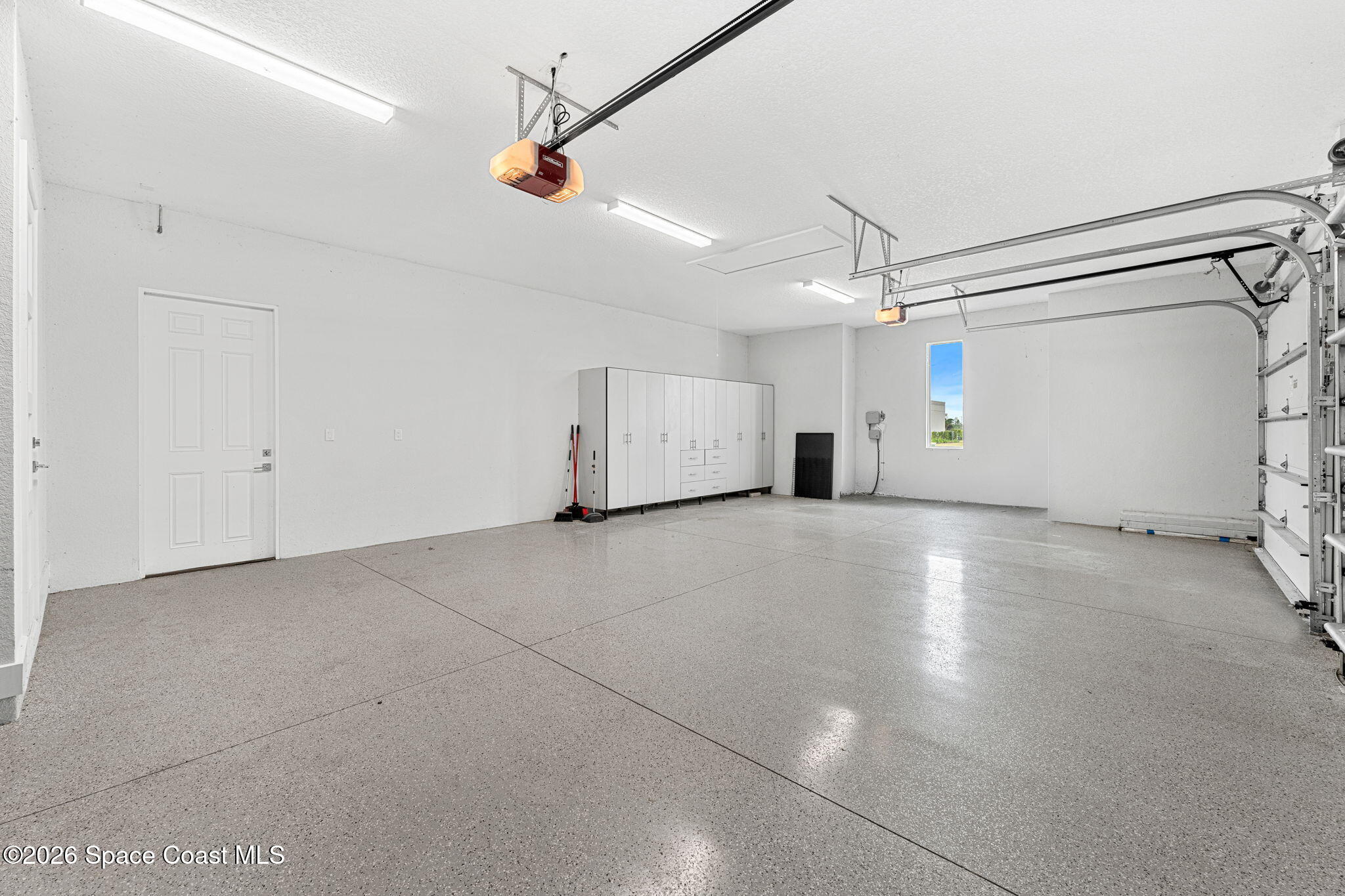 3698 Lake Adelaide Place