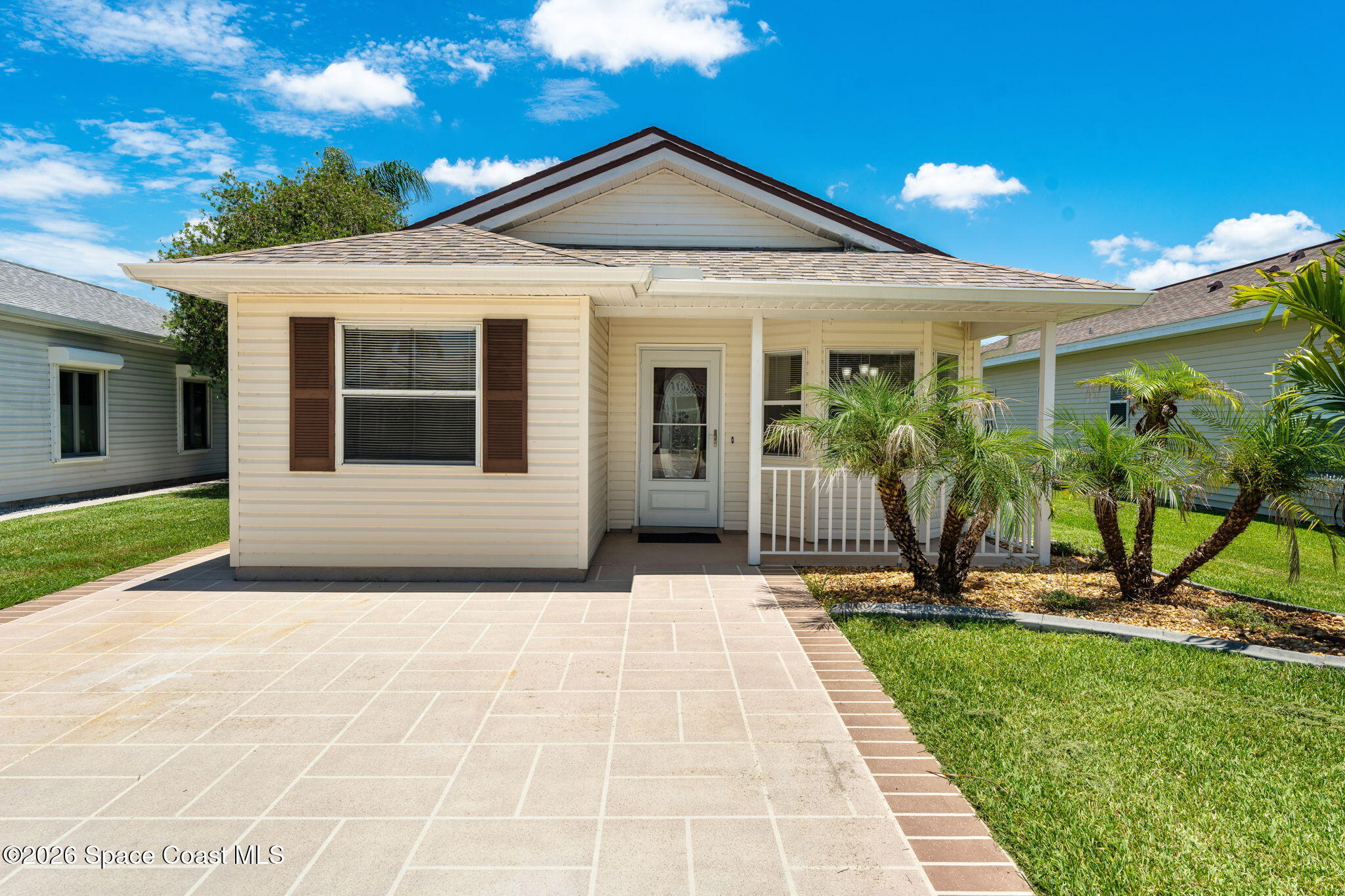 769 E Plantation Drive