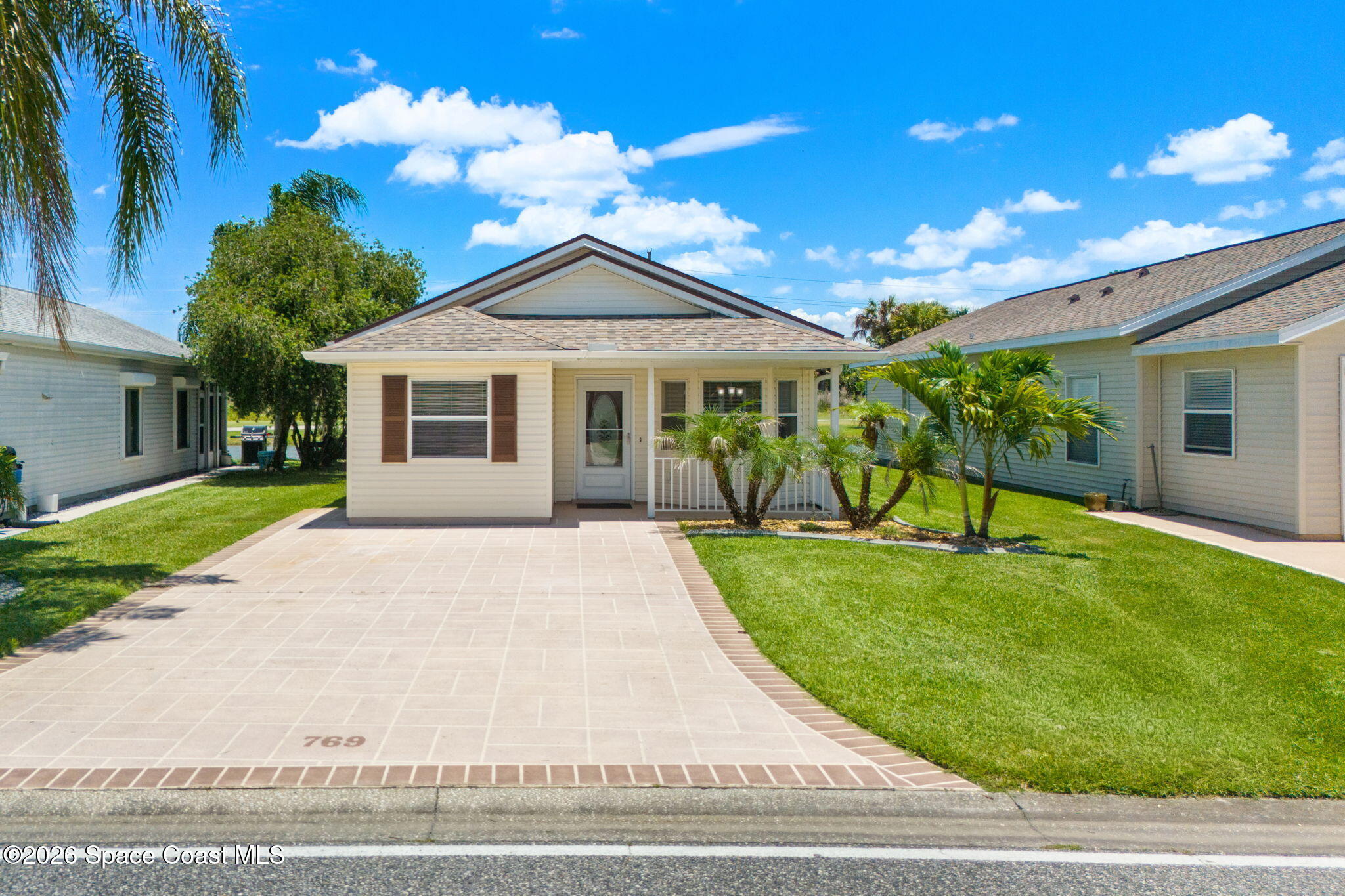769 E Plantation Drive