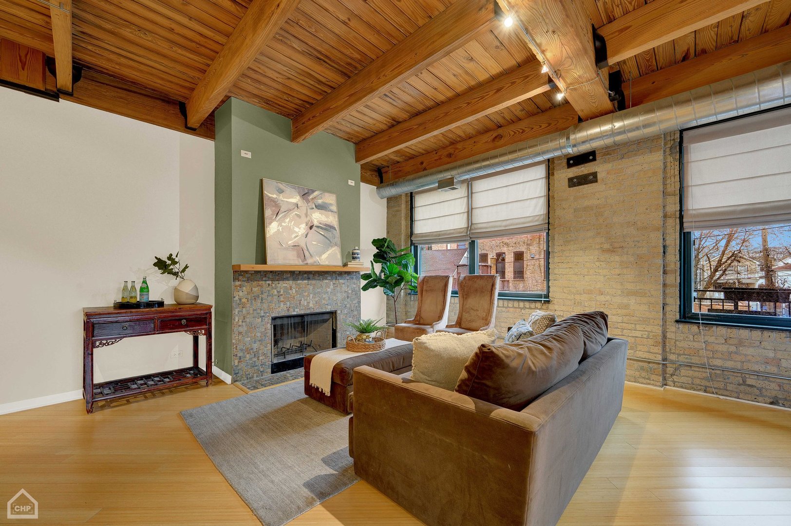 3201 N Ravenswood Avenue Unit: 207