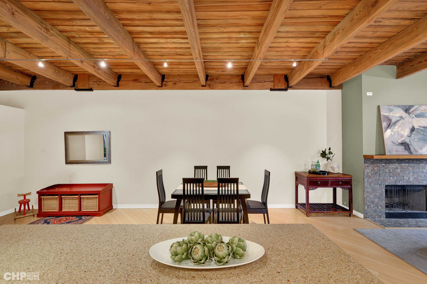 3201 N Ravenswood Avenue Unit: 207