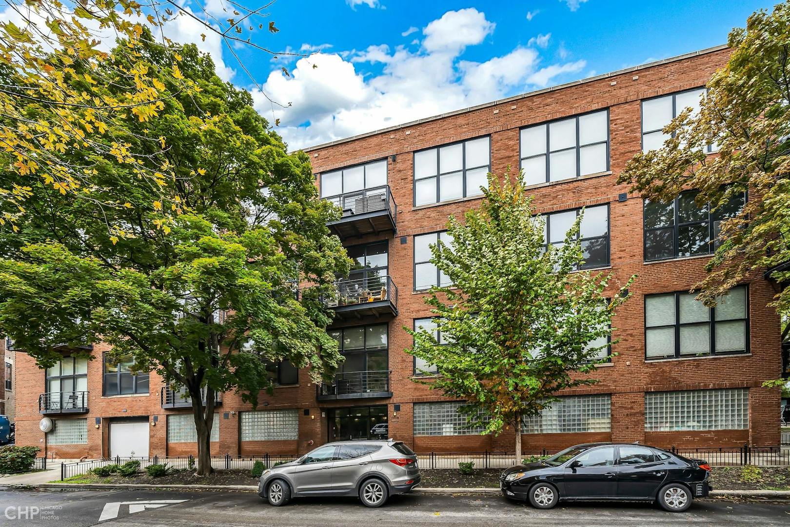 2210 W Wabansia Avenue Unit: 207