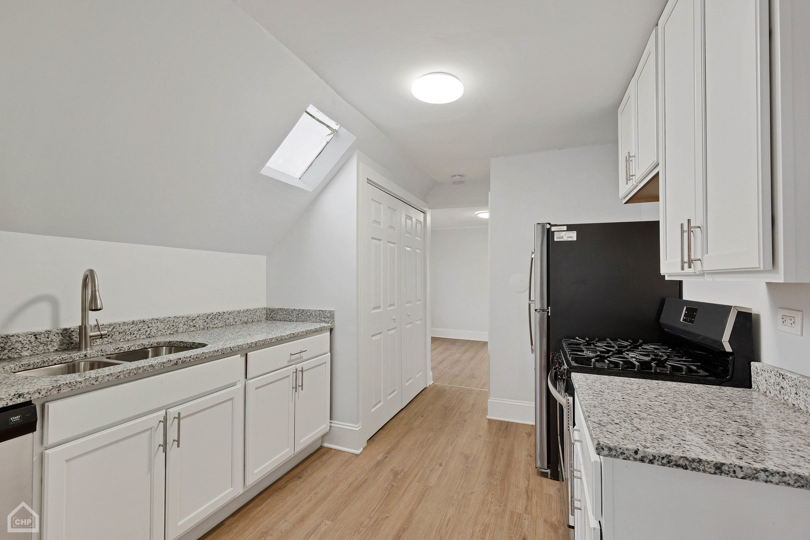 2980 N Ridgeway Avenue