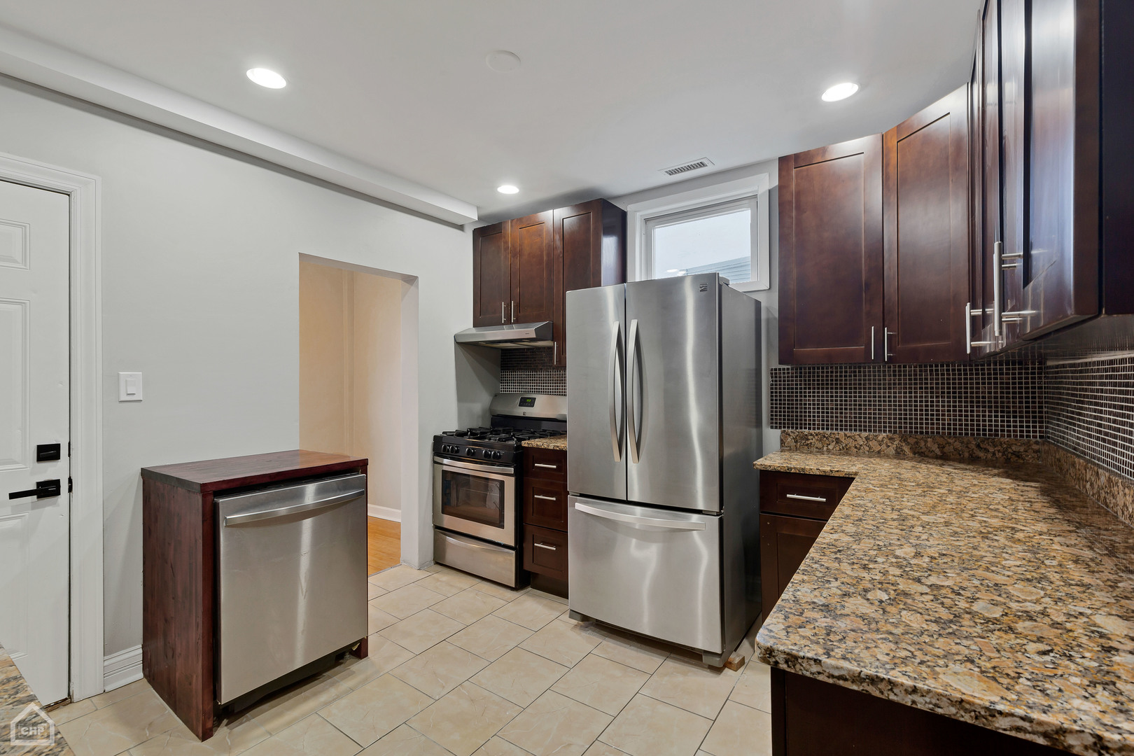 2980 N Ridgeway Avenue