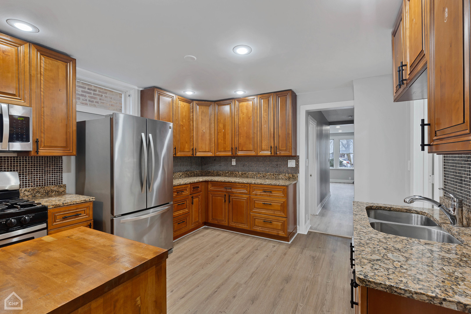 2980 N Ridgeway Avenue