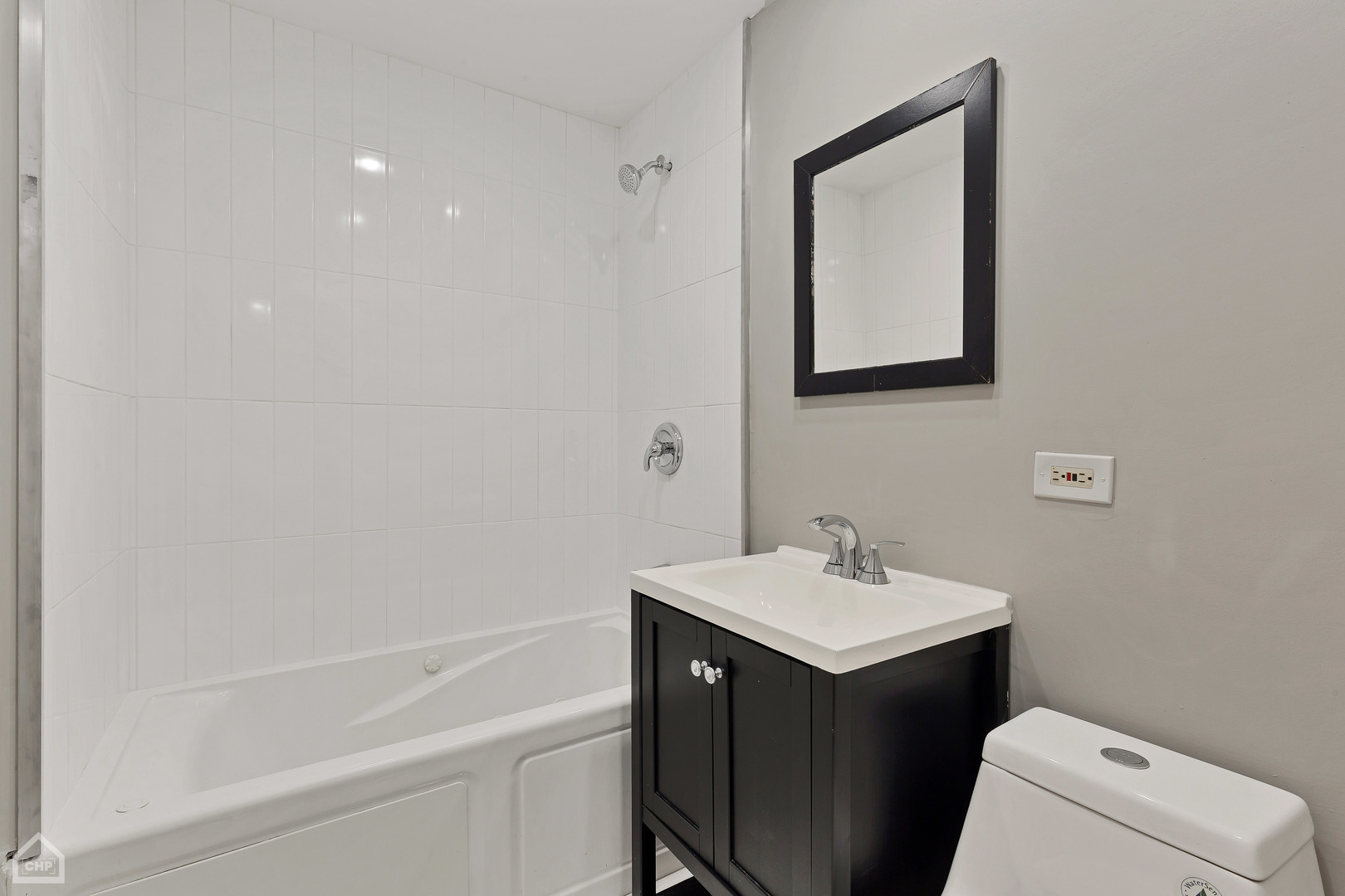 2980 N Ridgeway Avenue