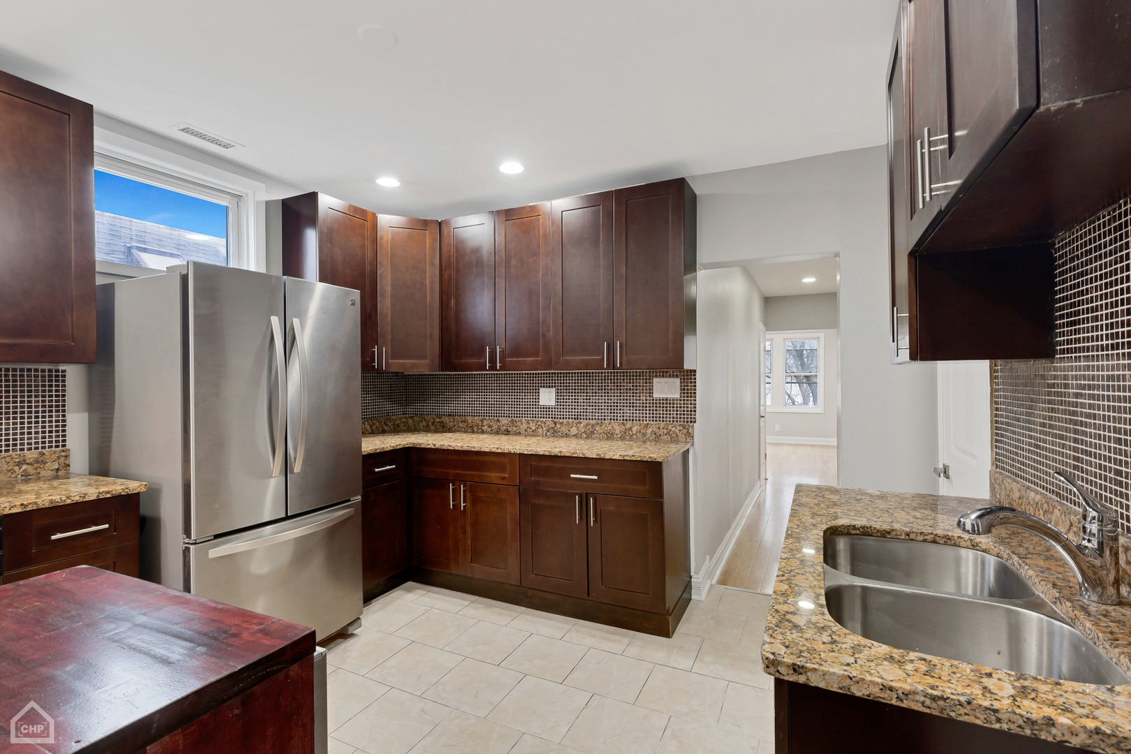 2980 N Ridgeway Avenue