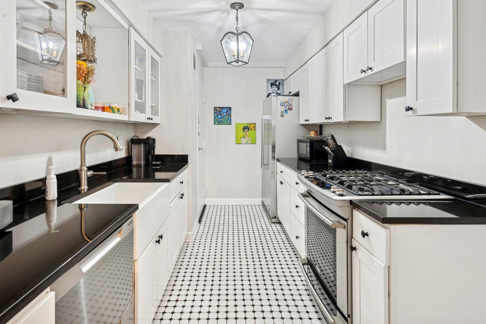 1350 N Astor Street Unit: 3C