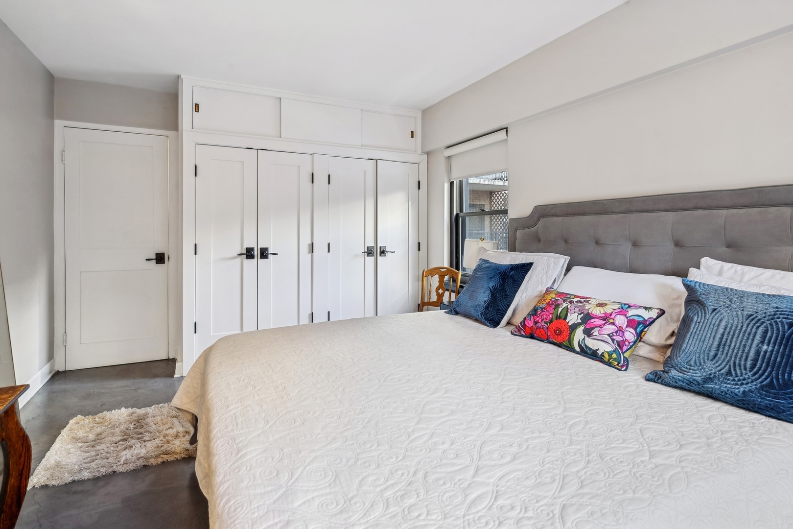 1350 N Astor Street Unit: 3C