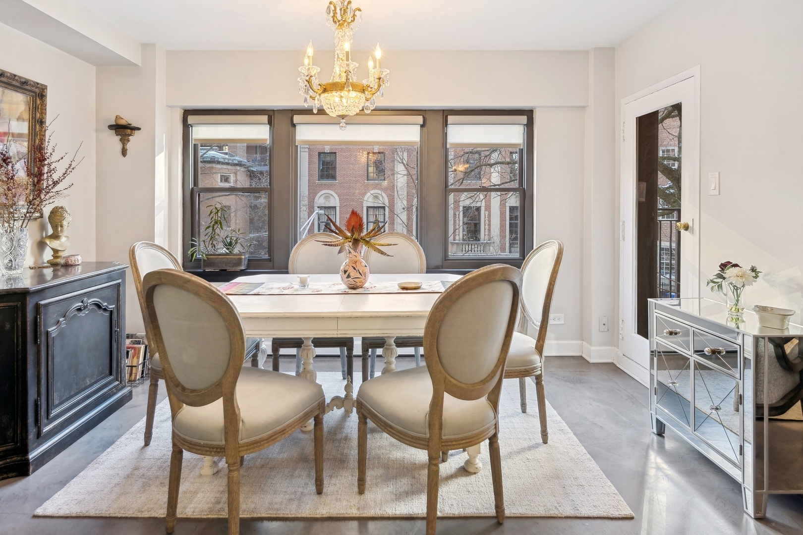 1350 N Astor Street Unit: 3C