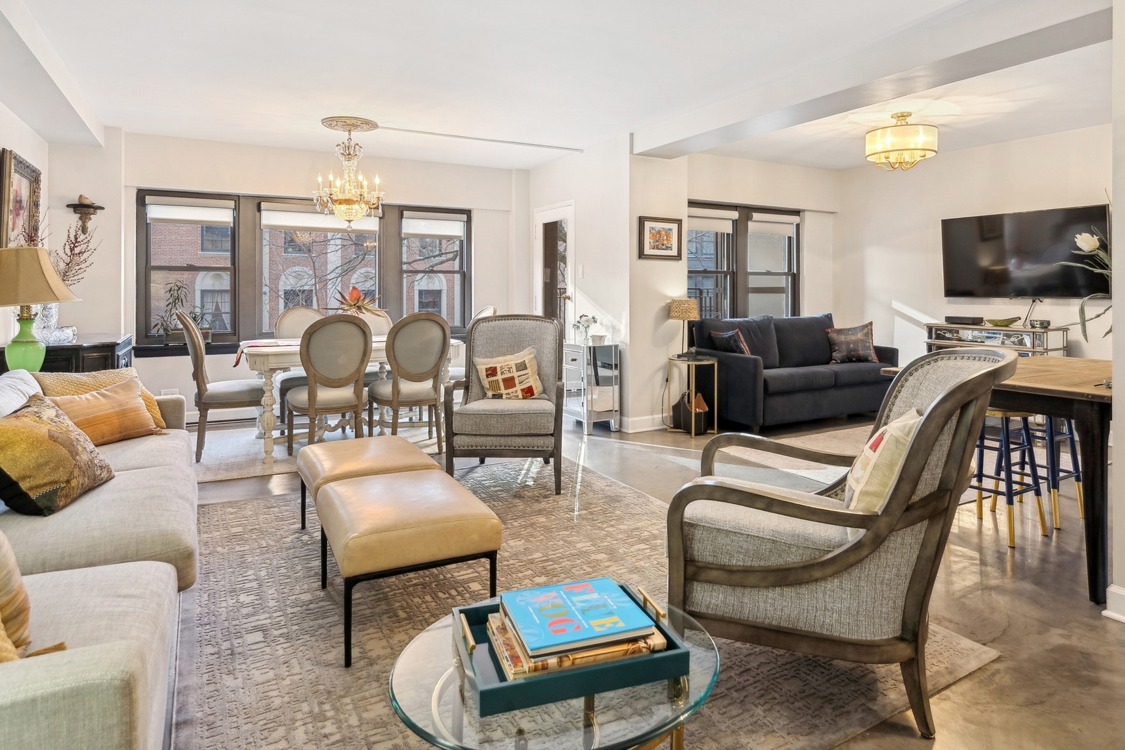 1350 N Astor Street Unit: 3C
