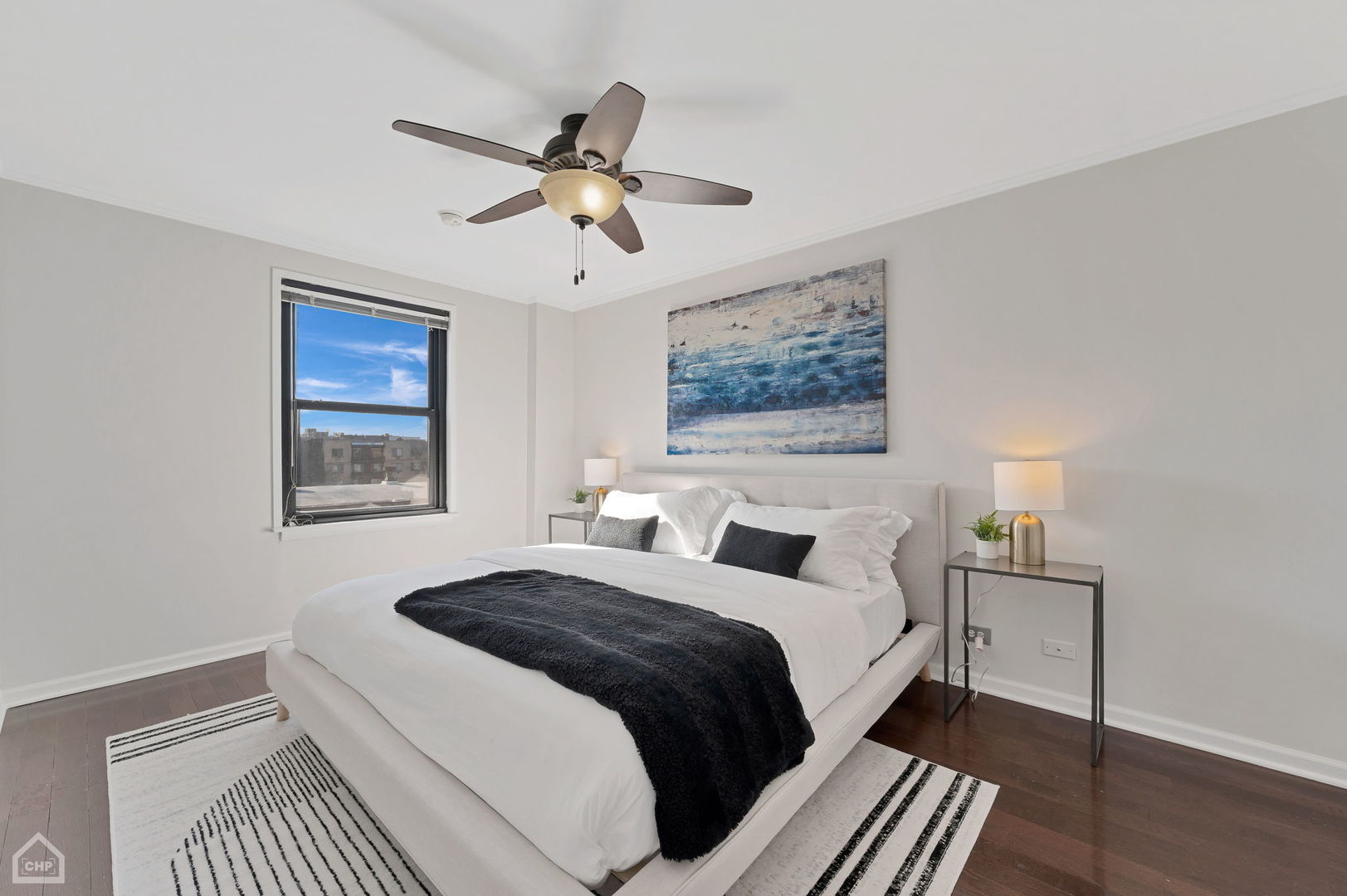 525 W Aldine Avenue Unit: 403