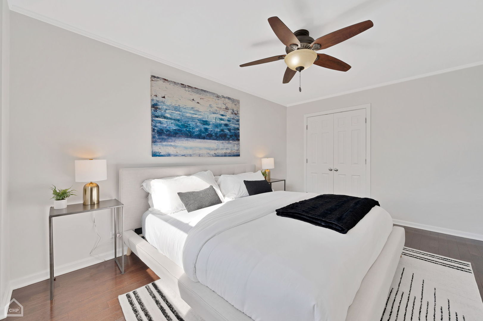 525 W Aldine Avenue Unit: 403