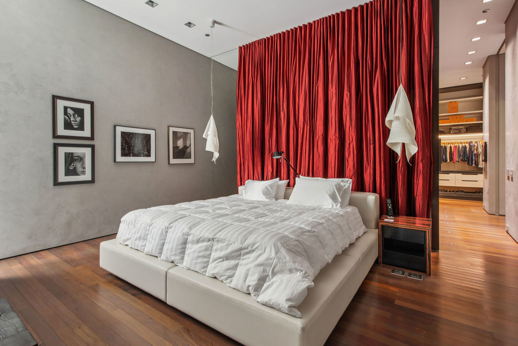 500 W Superior Street Unit: 2605