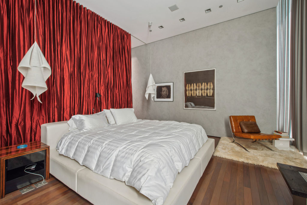 500 W Superior Street Unit: 2605