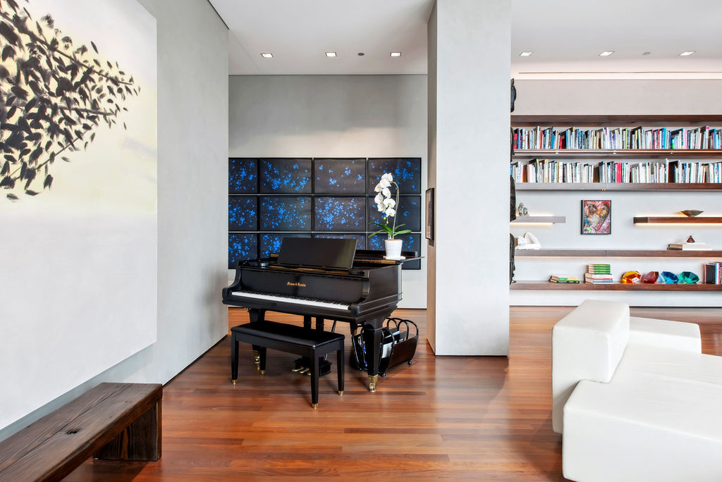 500 W Superior Street Unit: 2605