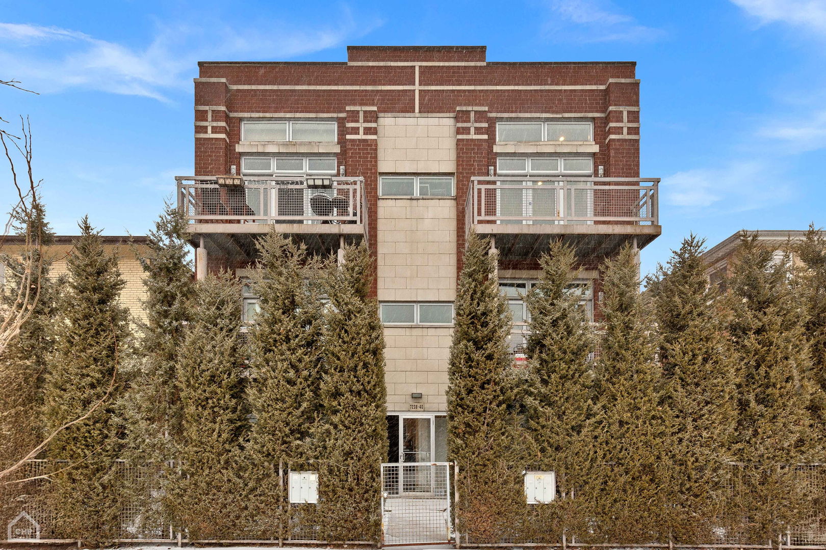 7238 W BELMONT Avenue Unit: 3E