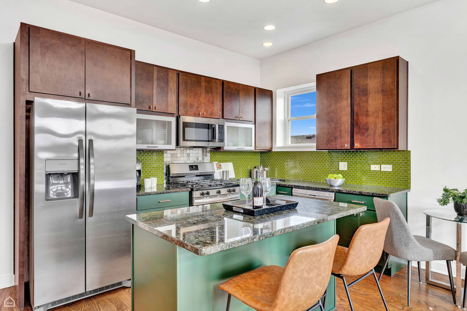 7238 W BELMONT Avenue Unit: 3E