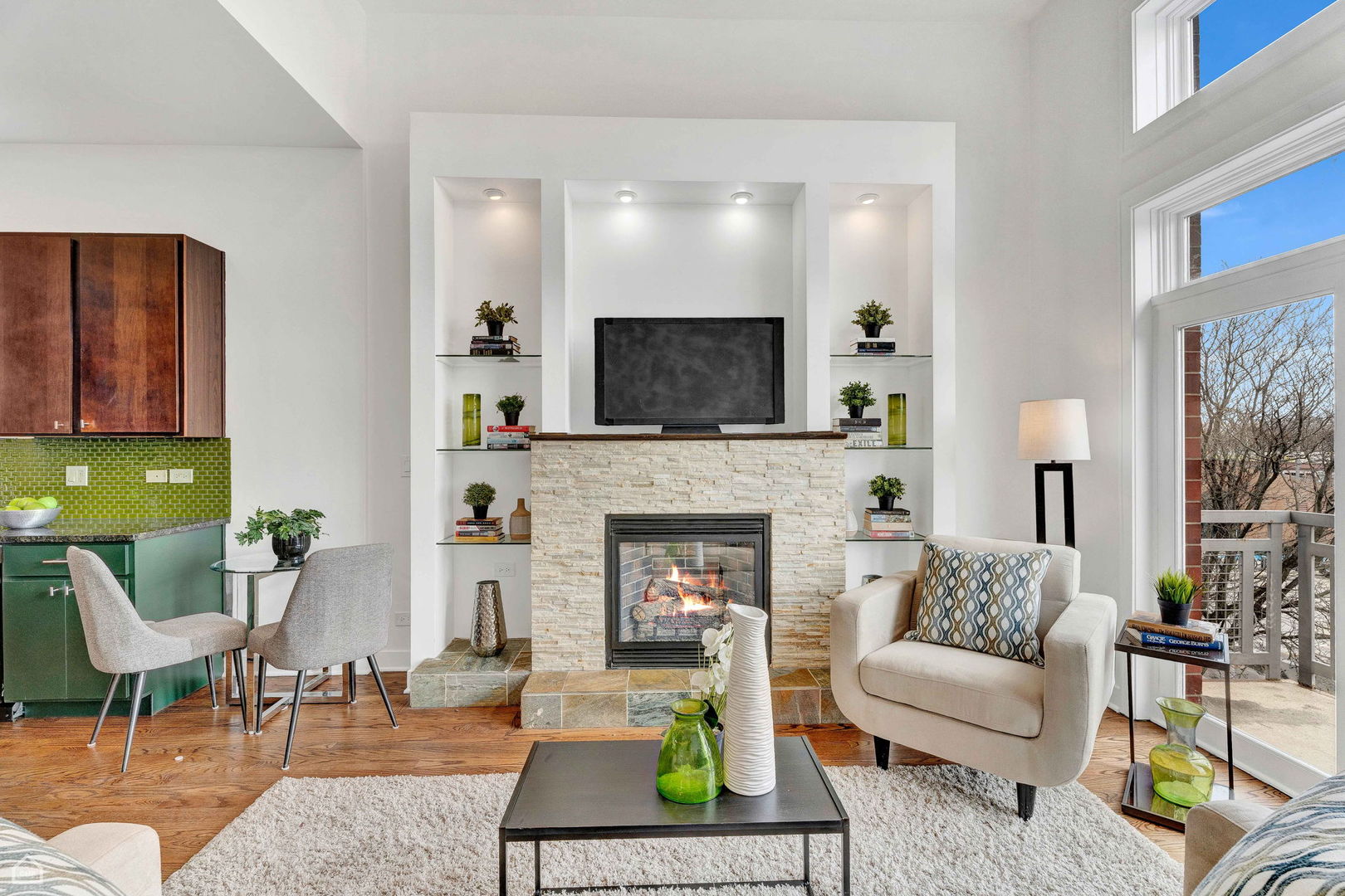 7238 W BELMONT Avenue Unit: 3E