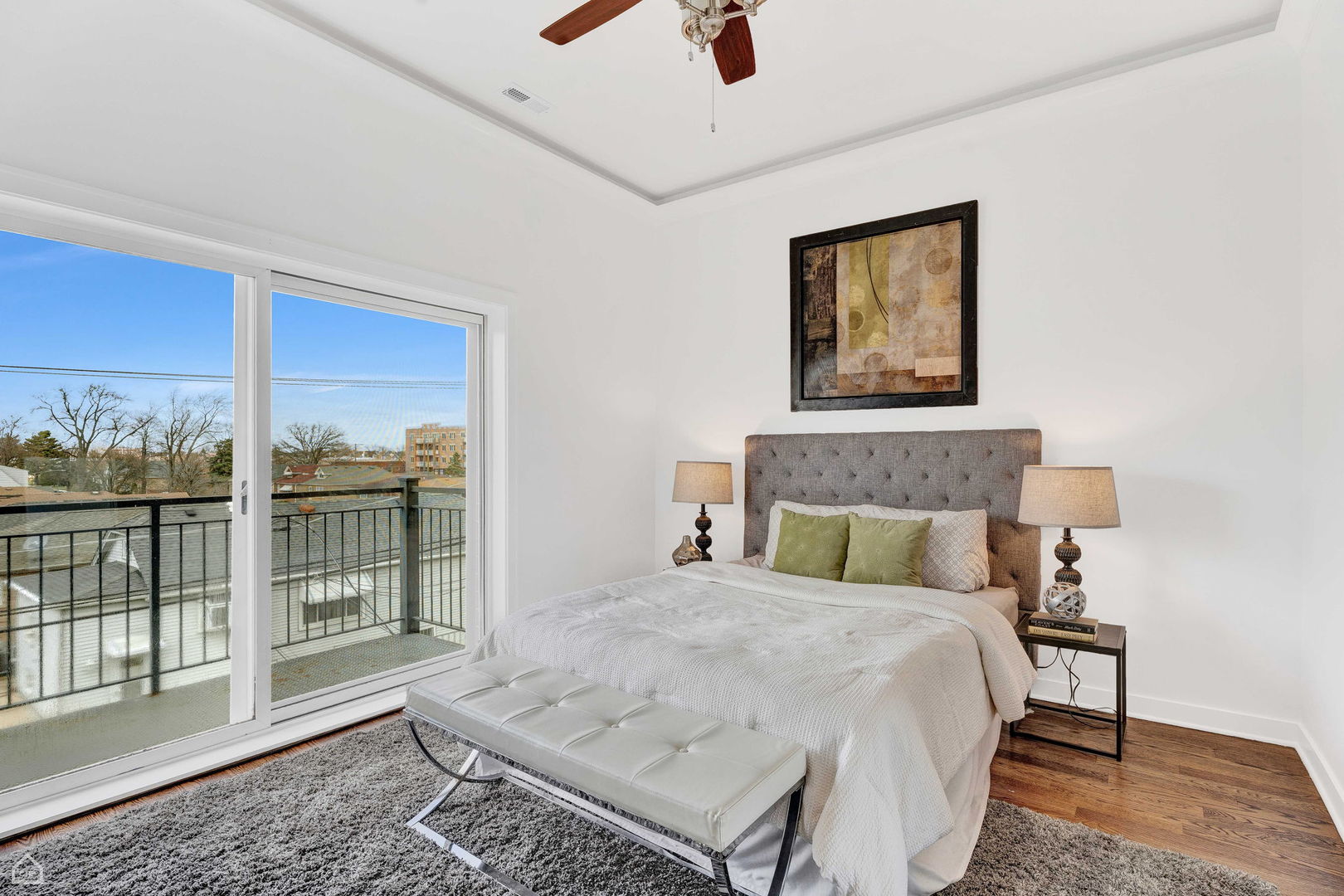 7238 W BELMONT Avenue Unit: 3E