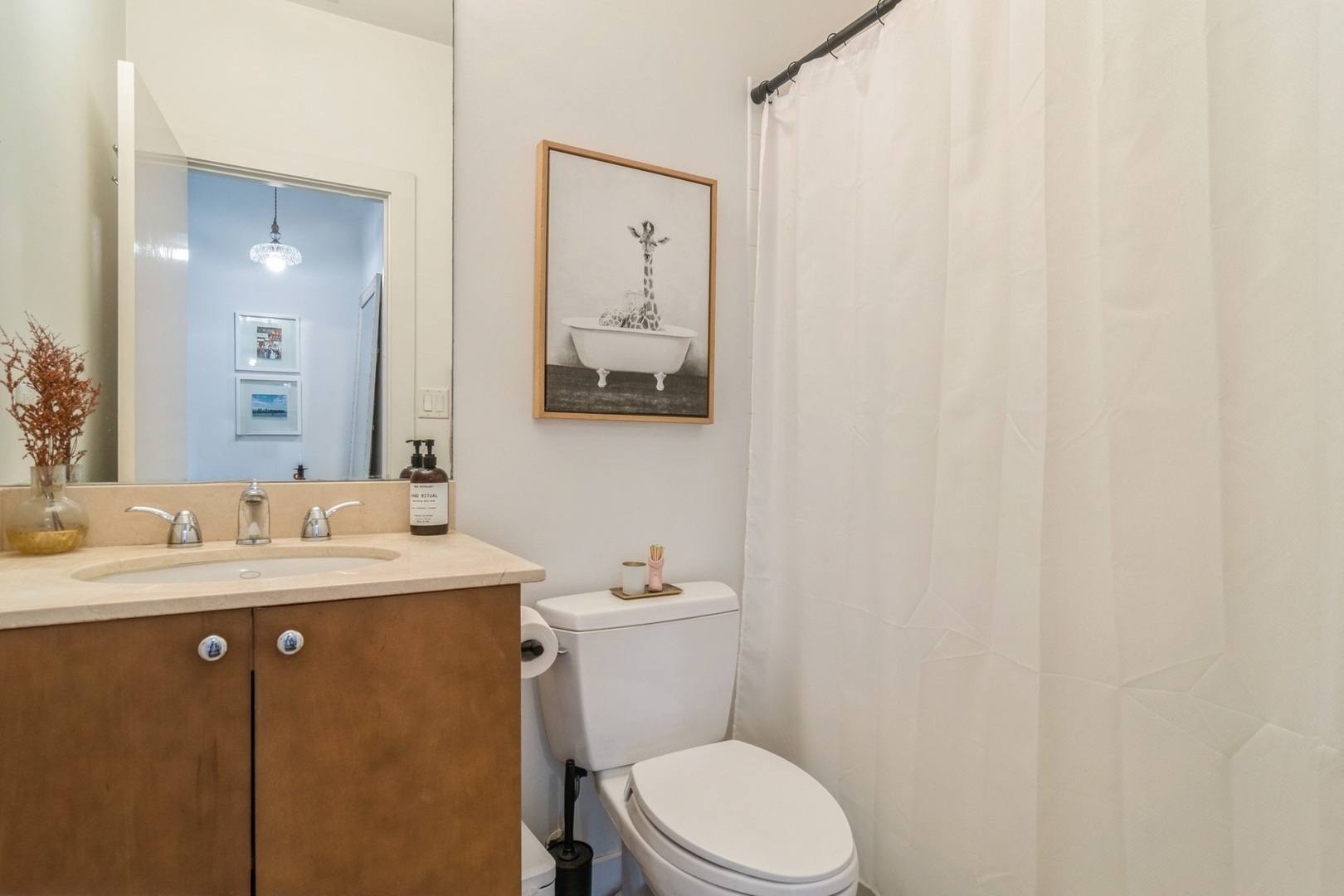 2144 W Schiller Street Unit: H