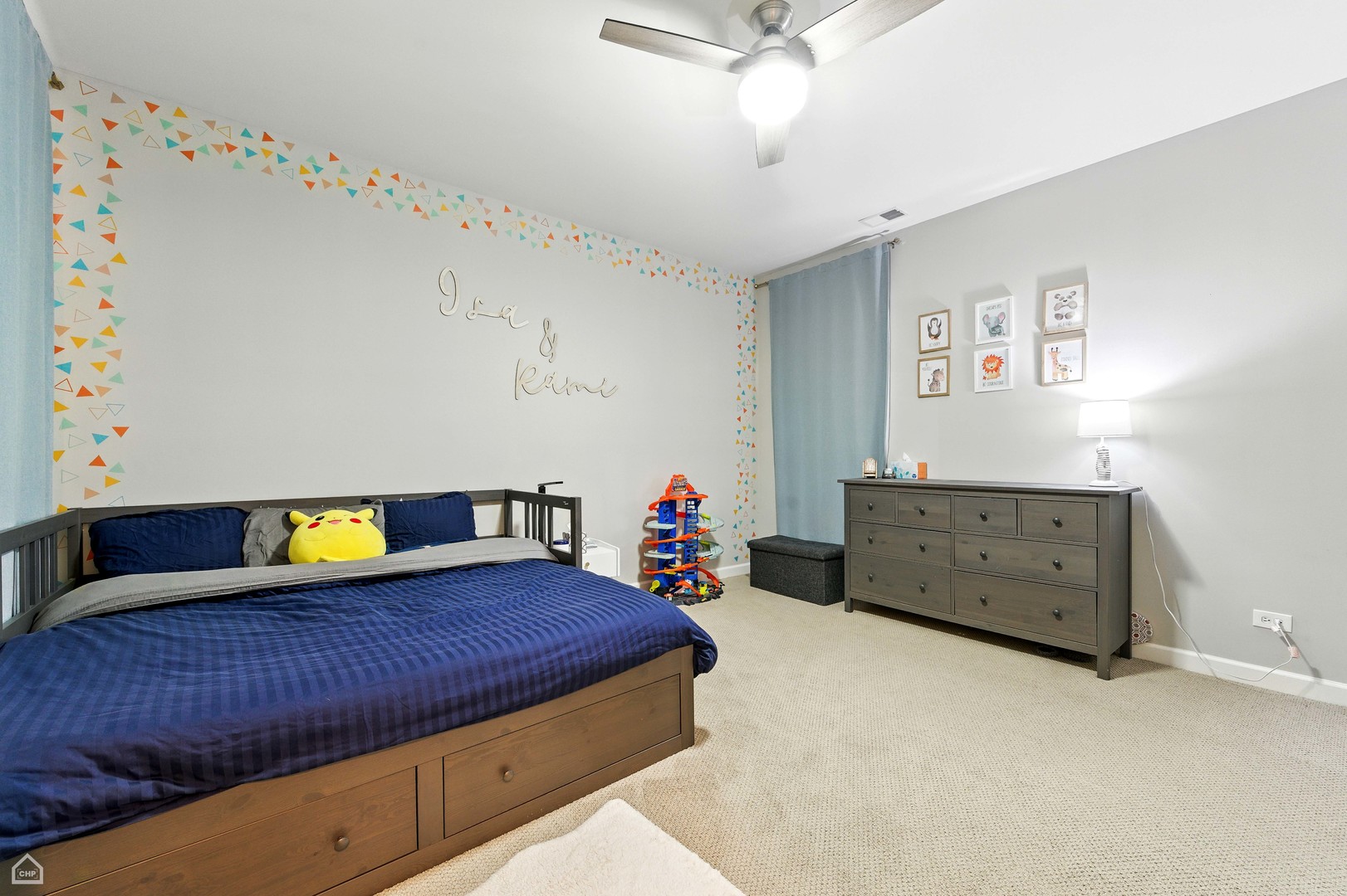 2736 N WOLCOTT Avenue Unit: 101