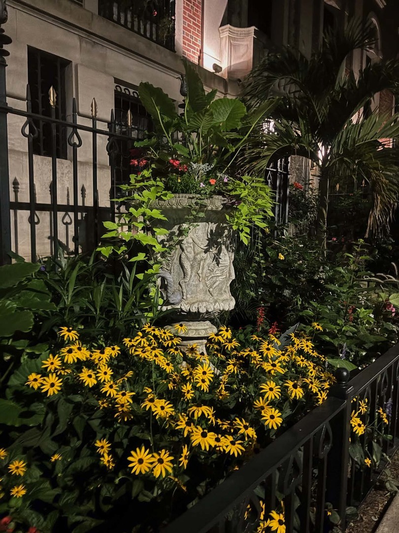1350 N Astor Street Unit: 4C