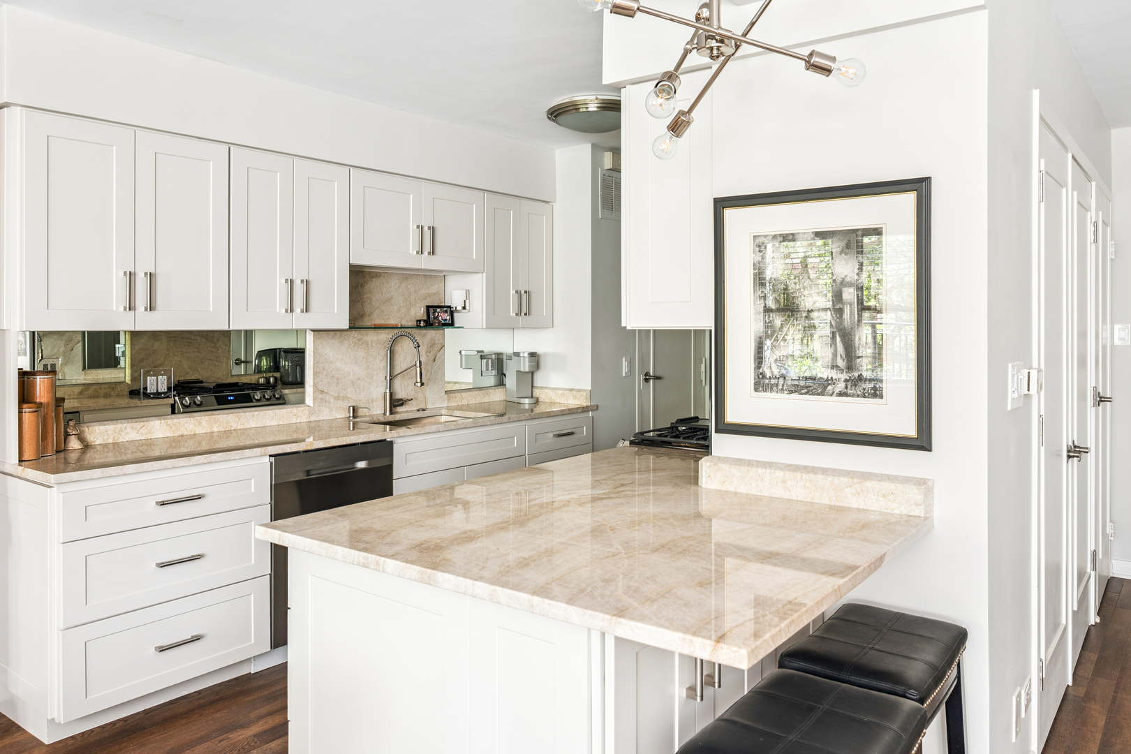1350 N Astor Street Unit: 4C