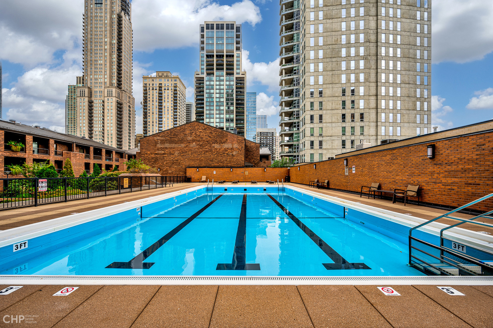 1030 N STATE Street Unit: 11M