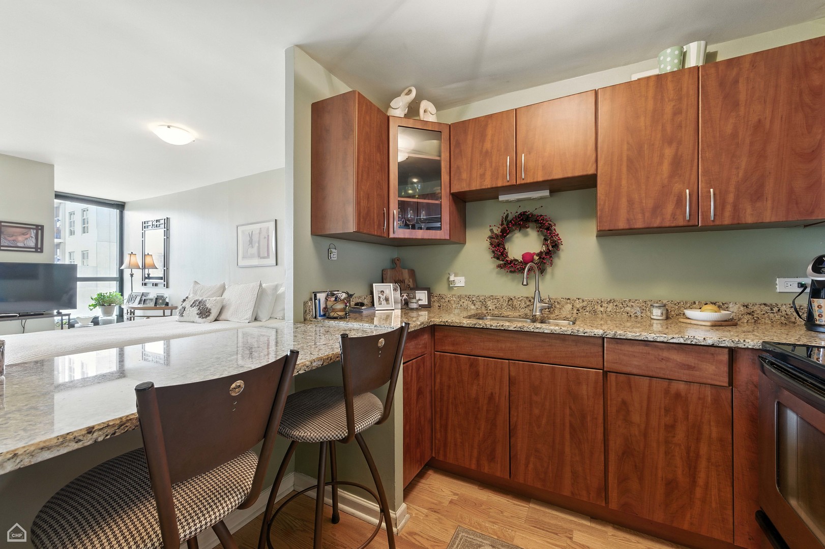 1030 N STATE Street Unit: 11M