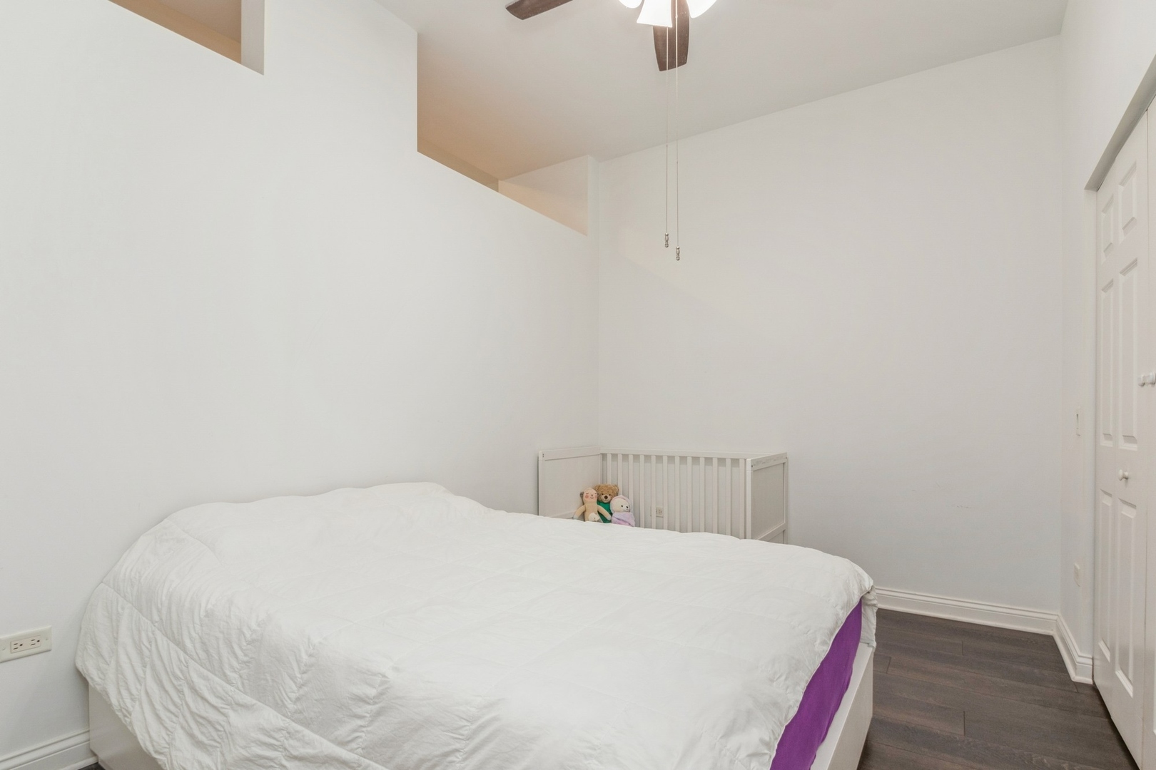 8 W Monroe Street Unit: 1005