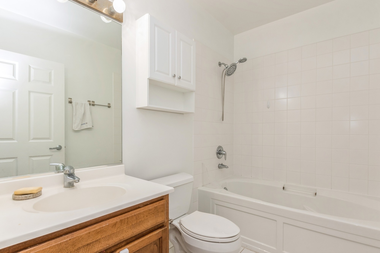 8 W Monroe Street Unit: 1005