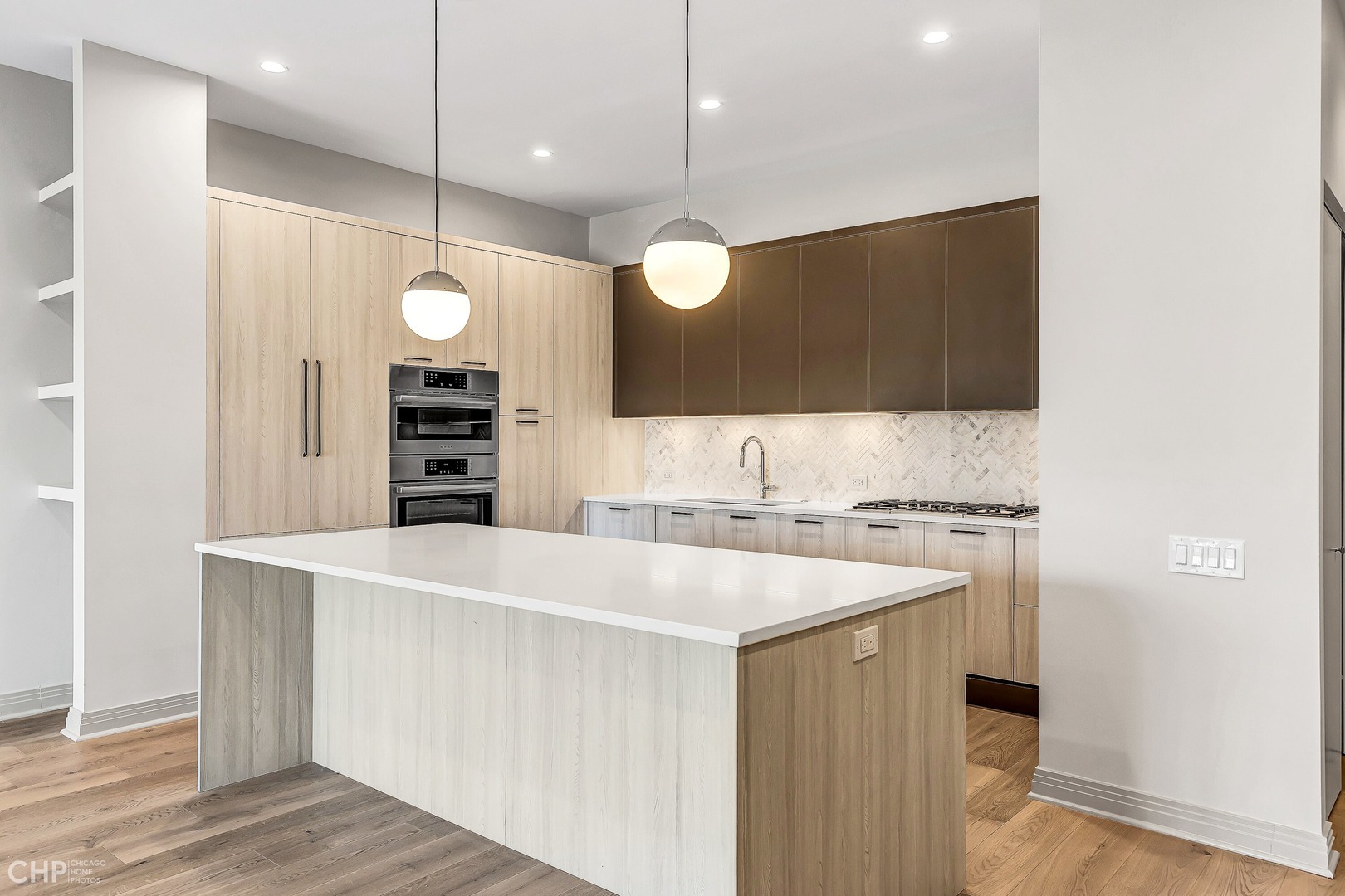 544 N Milwaukee Avenue Unit: 501