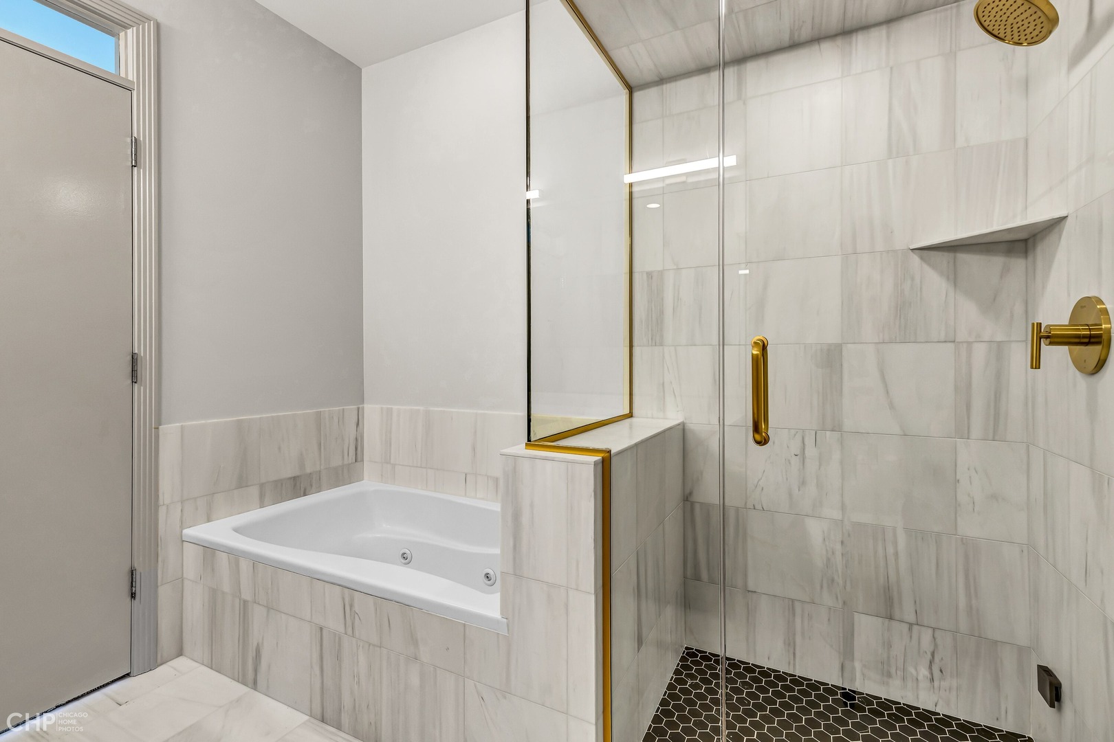 544 N Milwaukee Avenue Unit: 501
