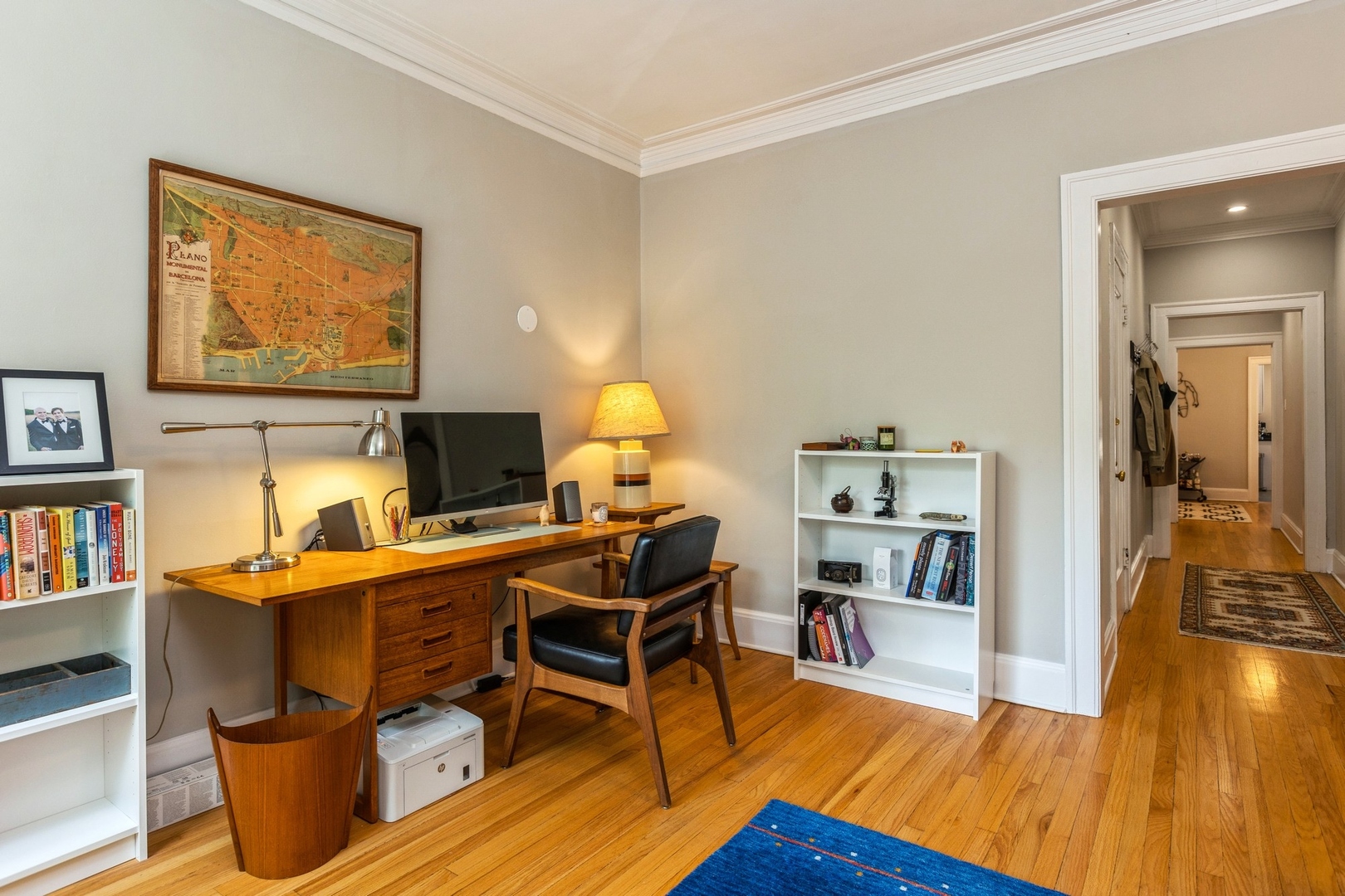 548 W Fullerton Parkway