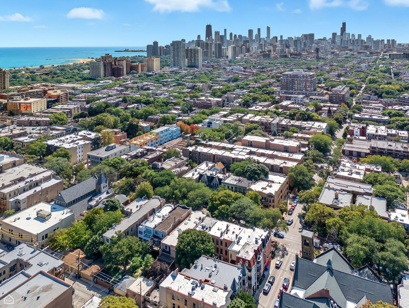 548 W Fullerton Parkway