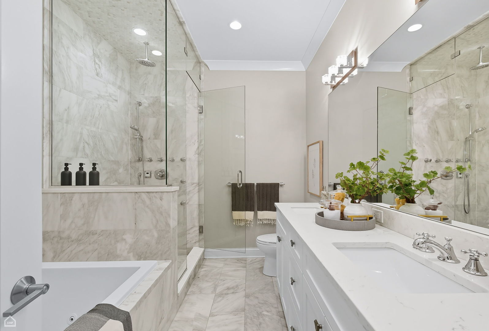 2946 N Racine Avenue Unit: 1