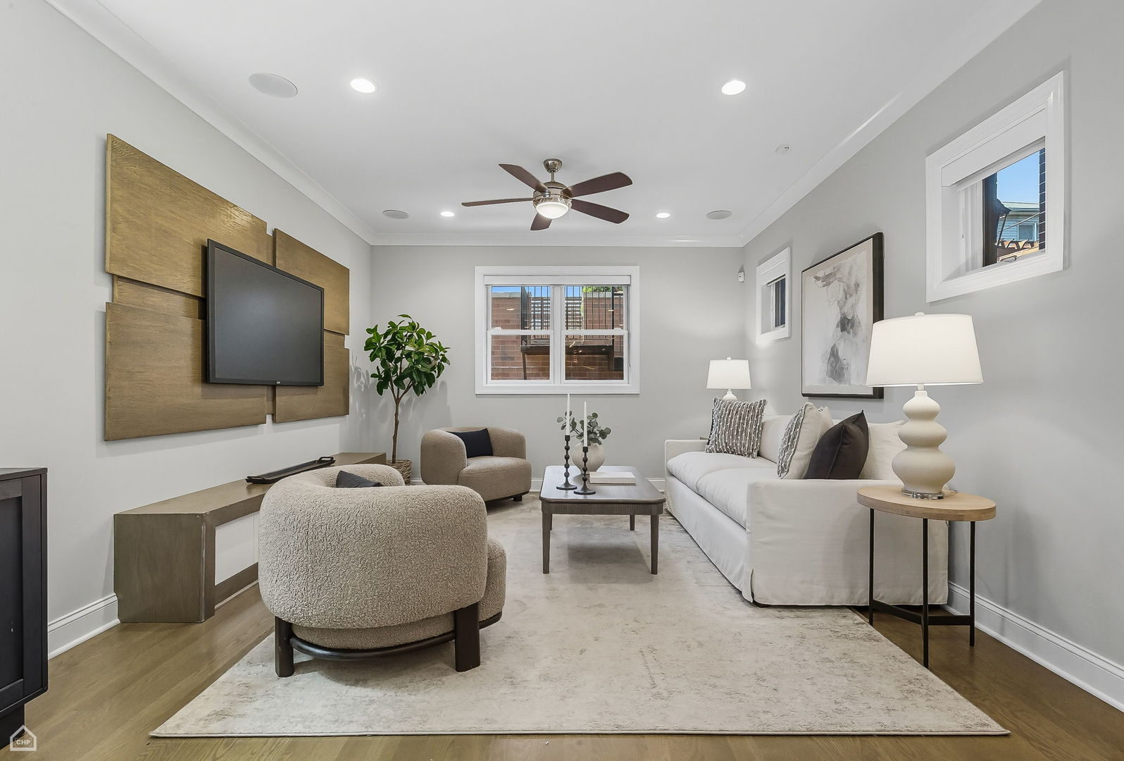 2946 N Racine Avenue Unit: 1