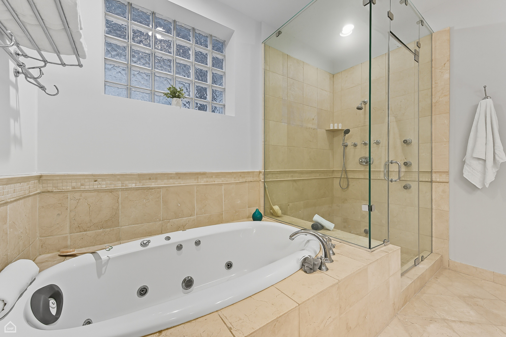 3656 N DAMEN Avenue Unit: 1