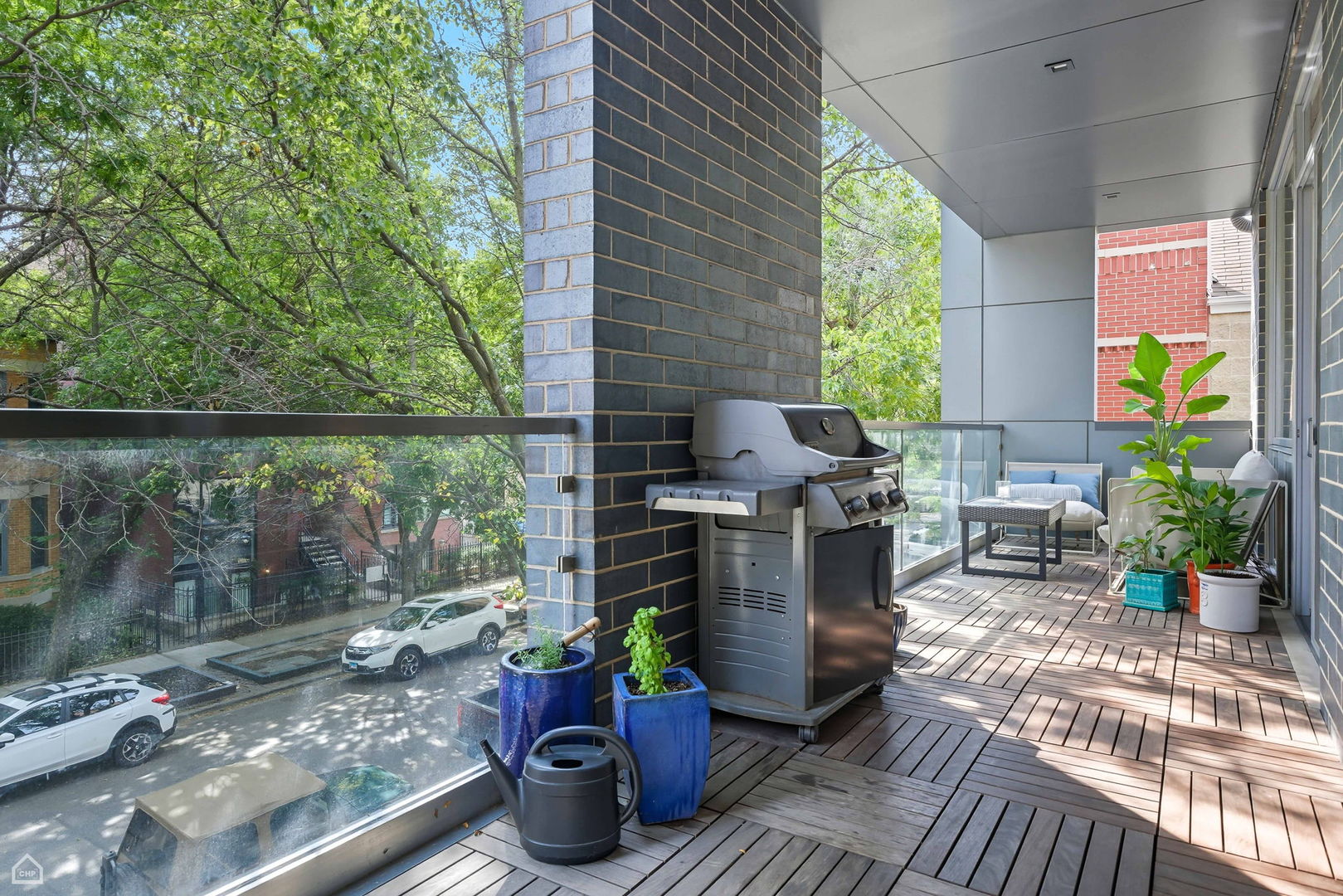 2136 W Lyndale Street Unit: 2